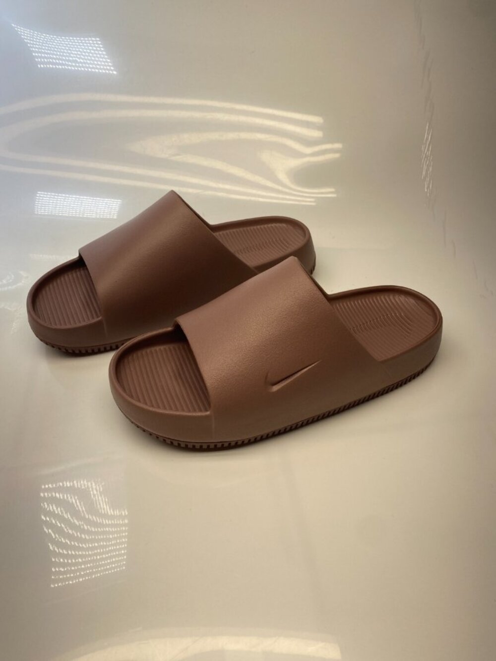 Nike Women's Calm Sports Mauve Slides Sz 10